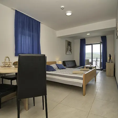 Gabriel Apartment *
